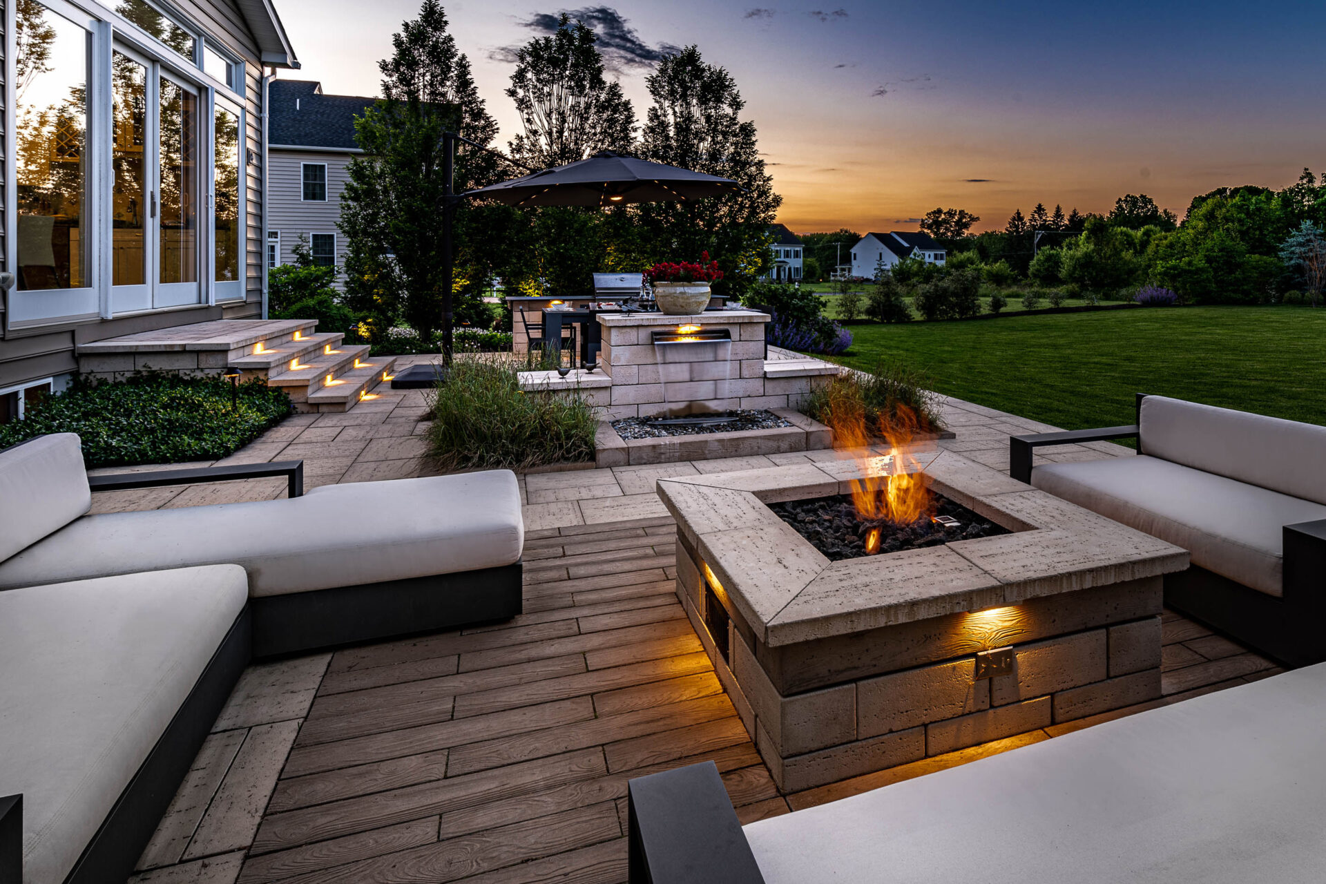 WADEDYCE&BOBLIVINGSTON/DIP&FORWARD 7インチ Hardscaping Services for Outdoor Living | DiSabatino Landscaping